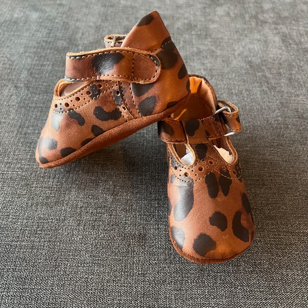 Mikoleon Mary Janes Shoes Wild Thing Leather Leopard Crib Shoes 6M leopard thin